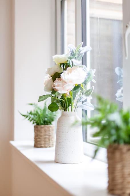 Spacious Retreat 2-Bed In Popular Camden Town London Kültér fotó