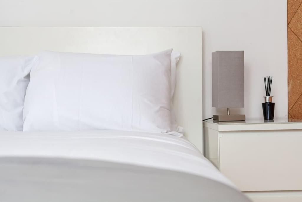 Spacious Retreat 2-Bed In Popular Camden Town London Kültér fotó